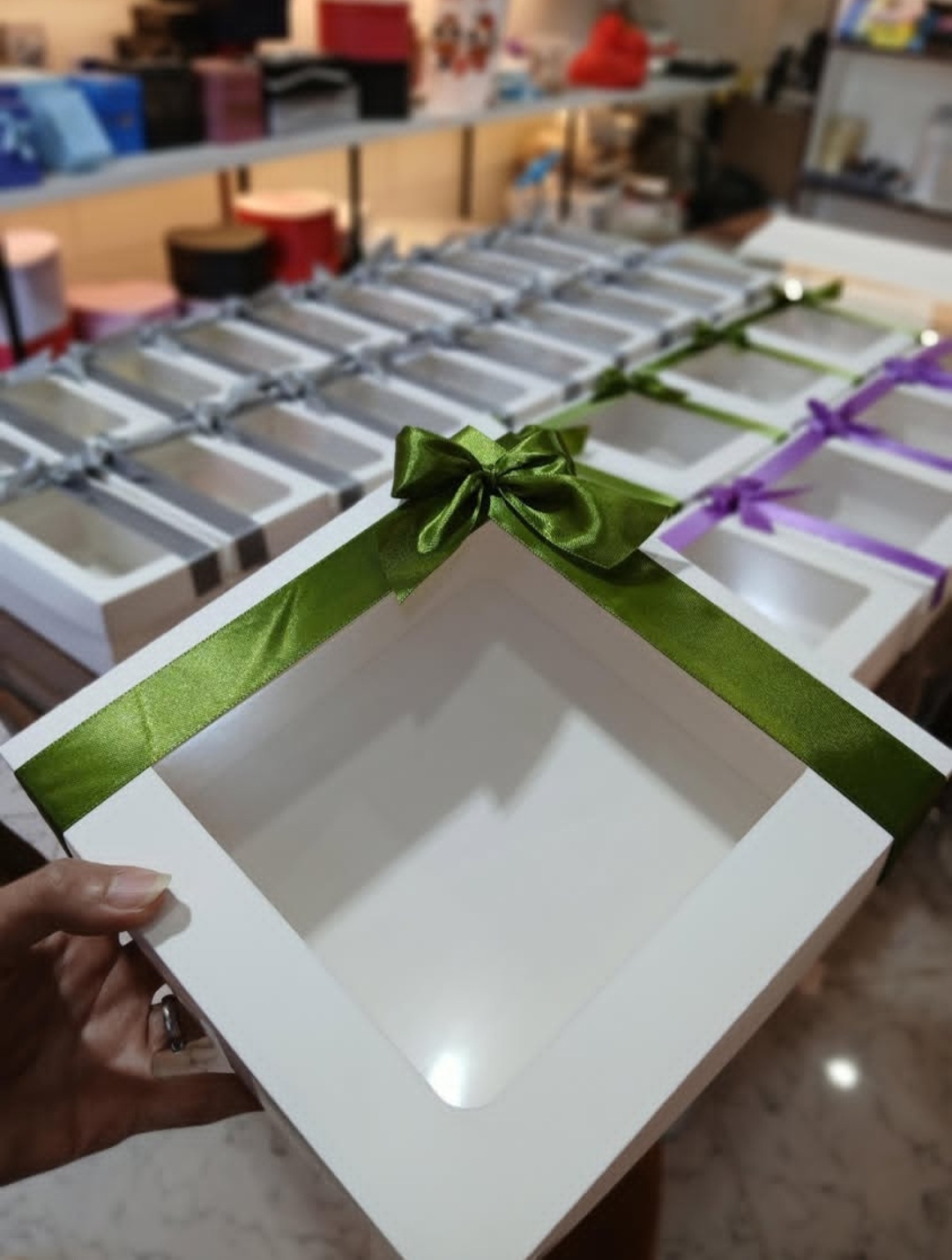 پک مقوایی سفید